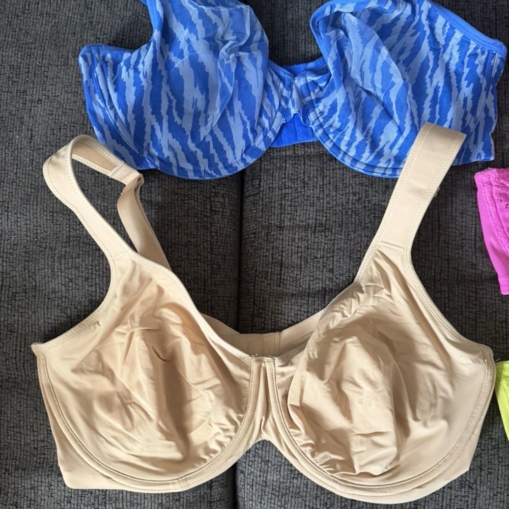 2 Hsia Minimizer Bras Full Coverage Underwire Lifting Lace Size 38dd